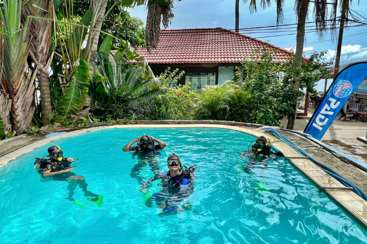 B&j Diving Centre Sdn. Bhd Balancegurus